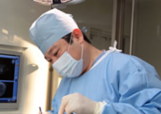 Dr  Senichi Suzuki   Lion Implant Center 06